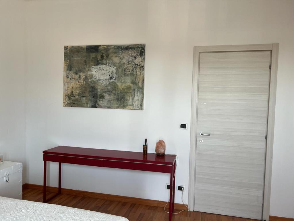 Garda 33 Caprino Veronese Apartment Ruang foto